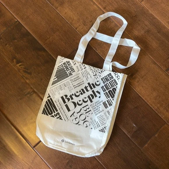 Lululemon Holiday Reusable Shopping Gift Bag Totes Lululemon Holiday Reusable Shopping Gift Bag Totes